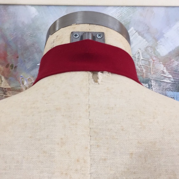 Yuka Sequin Side Mock Crisscross Neck Halter Top - Picture 8 of 10